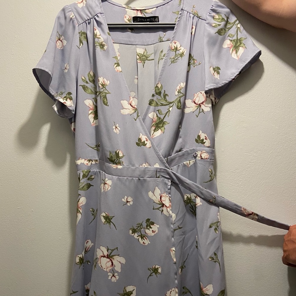 Dynamite tie dress
